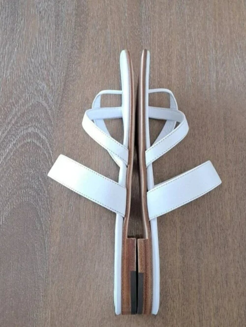 Manolo Blahnik Susacru Sandals - Color: Off White - Size: EU 40 - Picture 8 of 10